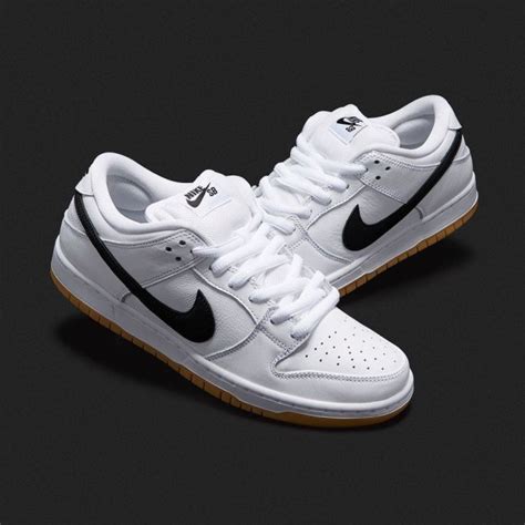 nike dunk gum sole|nike sb dunks white gum.